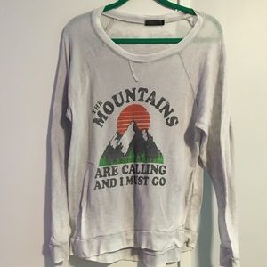 Vici Mountains Long Sleeve Shirt